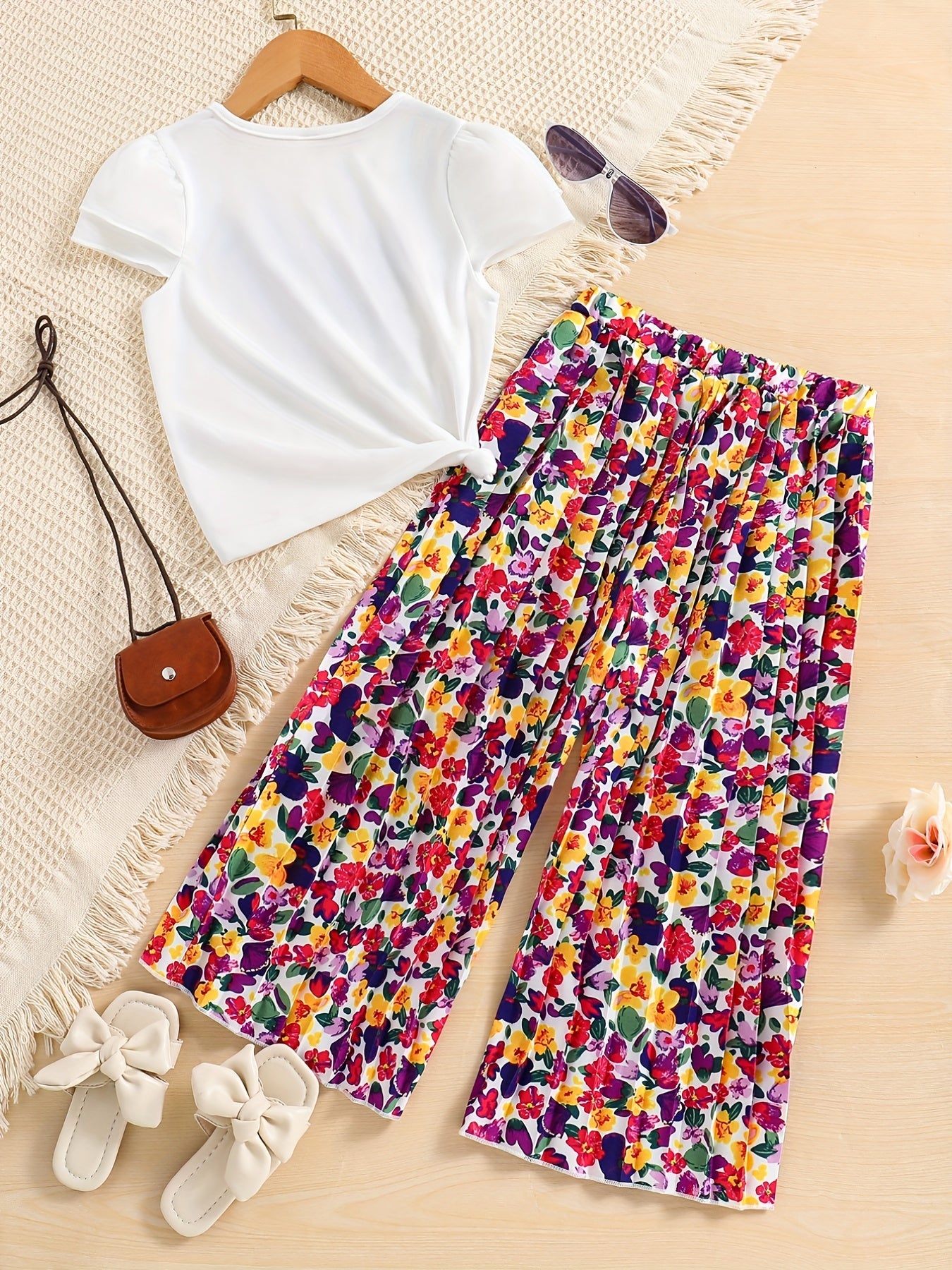 Girls' Fashion 2pcs Set, Cartoon Print Crew Neck T-Shirt & Pleated Polka Dot Pants, Casual Summer Outfit, Polyester & Spandex, Knit Fabric, Regular Fit - HWMFSNHFZ, for Outdoor