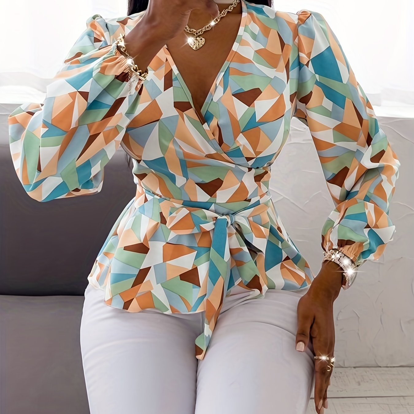 Chic Geometric Print Blouse with Tie Waist - Deep V-Neck, Long Sleeve, Polyester, Machine Washable - Ideal for Spring/Summer/Fall Fashion