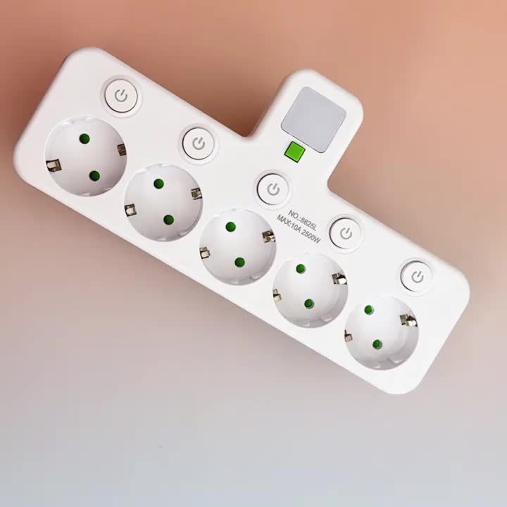 Plug Converter Socket with 5 Sockets, Multi-Port Wall Socket with Independent Switch And Small Night Light Adapter