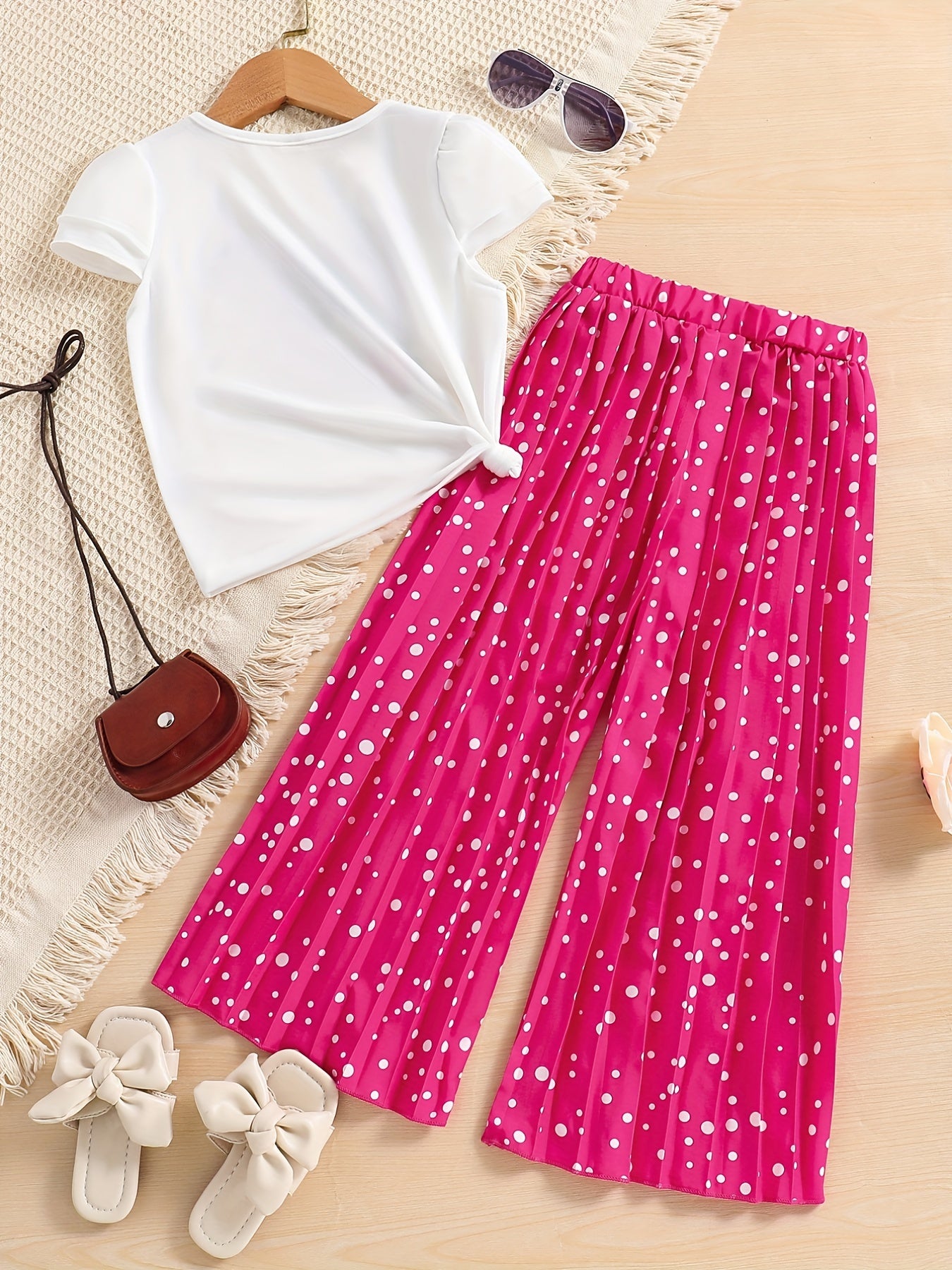 Girls' Fashion 2pcs Set, Cartoon Print Crew Neck T-Shirt & Pleated Polka Dot Pants, Casual Summer Outfit, Polyester & Spandex, Knit Fabric, Regular Fit - HWMFSNHFZ, for Outdoor