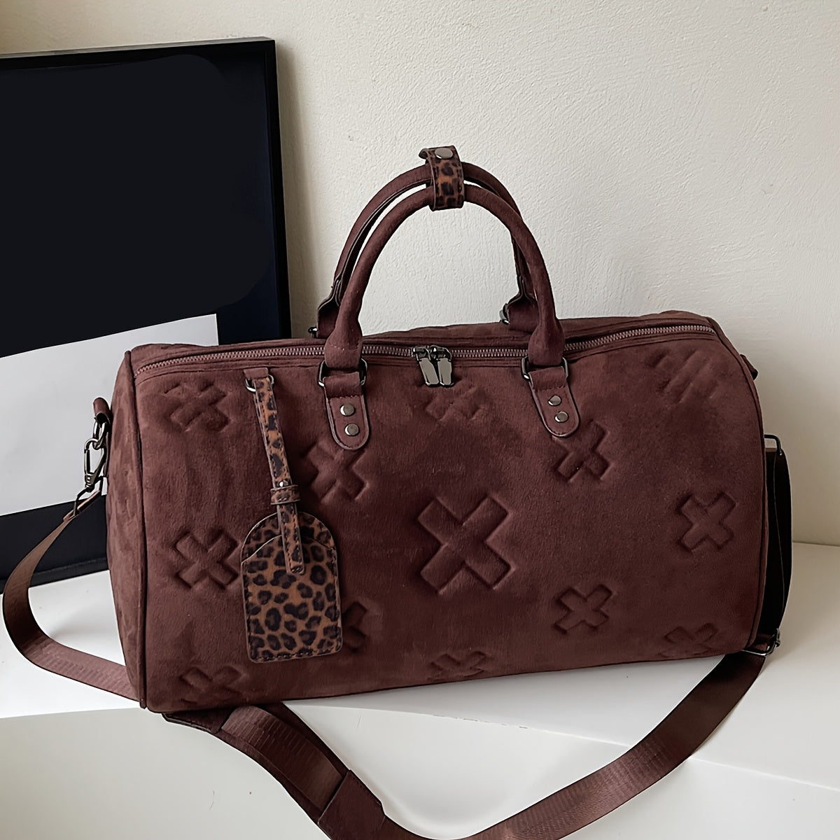 Stylish Tote Bag for Travel - Large Capacity Durable Textured Design, Perfect for Gym, Vacation & Business Trips, Black, Versatile Carryall, Modern Handbag, Sturdy Handles, Spacious Handbag, Frequent Travelers, Sleek Handbag,