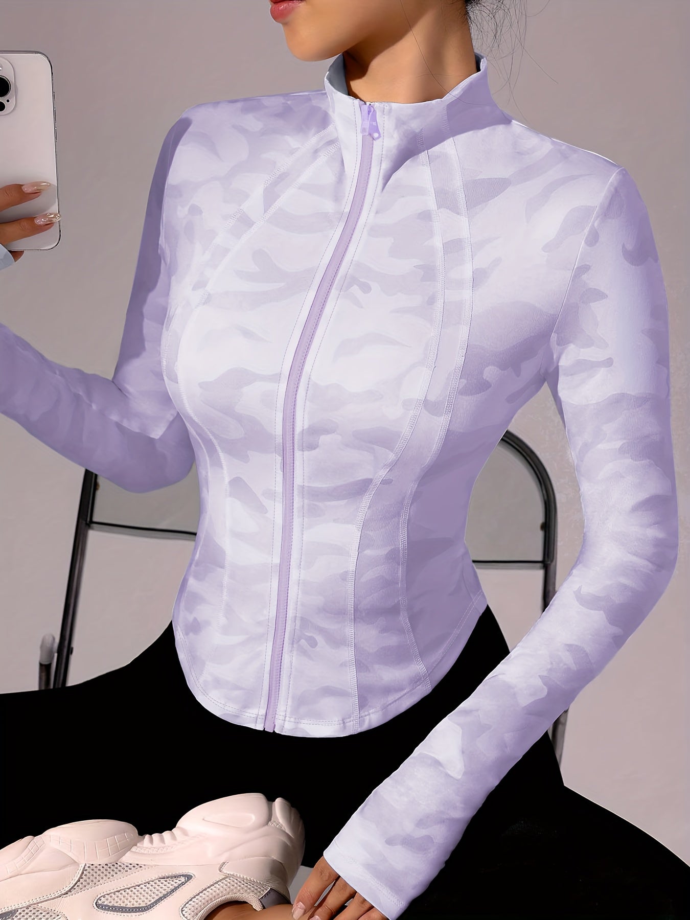 Zip-Up Stand Collar Sports Jacket, Half-Finger Long Sleeve Top with camouflage print, suitable for outdoor fitness, hiking, golf, tennis, badminton, bowling, daily walks and shopping, gym/home training, meditation, versatile.