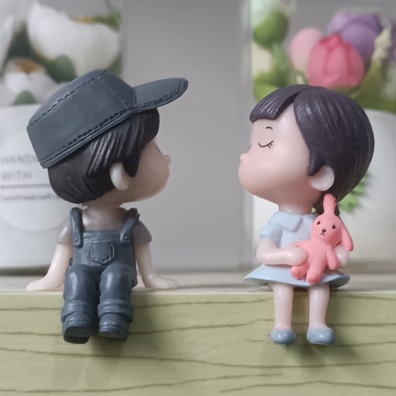 Cute Ornaments Couple Action Figurines Balloons Ornaments For Car Dashboard Decoration