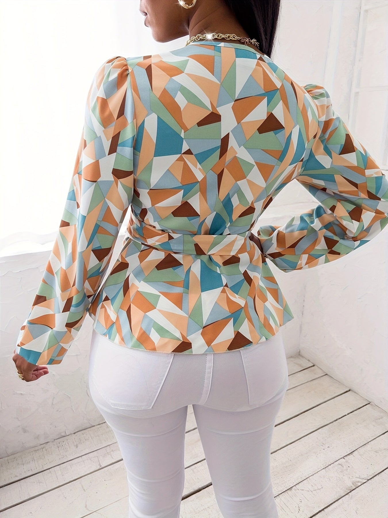 Chic Geometric Print Blouse with Tie Waist - Deep V-Neck, Long Sleeve, Polyester, Machine Washable - Ideal for Spring/Summer/Fall Fashion