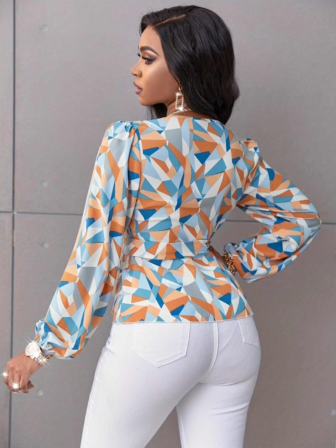 Chic Geometric Print Blouse with Tie Waist - Deep V-Neck, Long Sleeve, Polyester, Machine Washable - Ideal for Spring/Summer/Fall Fashion
