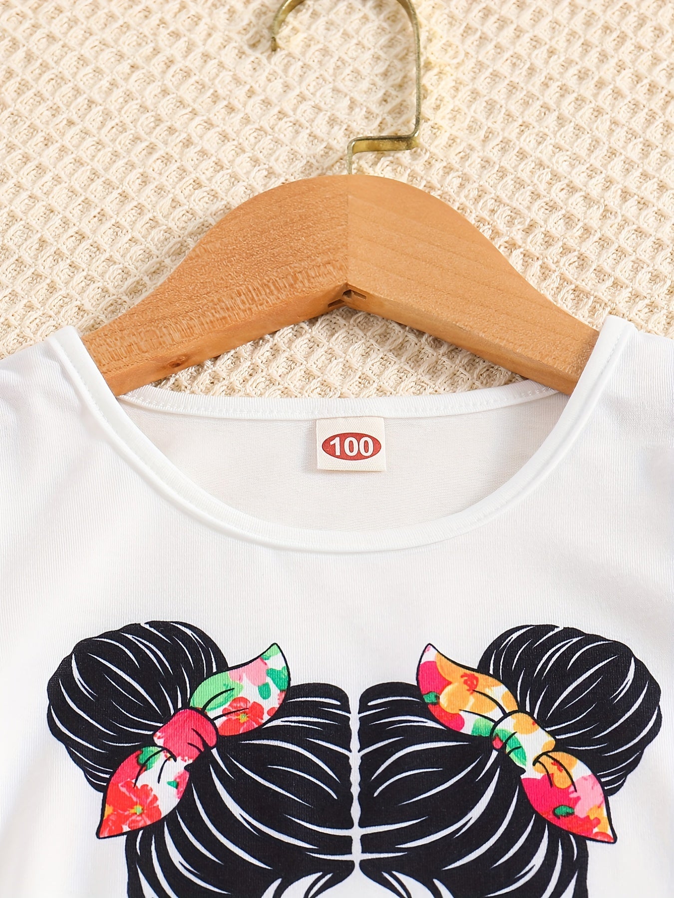 Girls' Fashion 2pcs Set, Cartoon Print Crew Neck T-Shirt & Pleated Polka Dot Pants, Casual Summer Outfit, Polyester & Spandex, Knit Fabric, Regular Fit - HWMFSNHFZ, for Outdoor