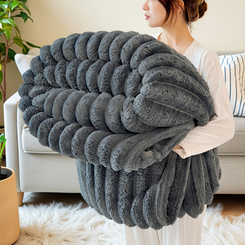 1pc Plush Coral Fleece Blanket - Ultra-Soft All-Season Luxury Bedspread, Couch Throw, Camping & Travel Bedding,,,, Grey, - Machine Washable Cozy Gift for, Outdoor, or Holidays - Traditional Style with Geometric Pattern, Multi