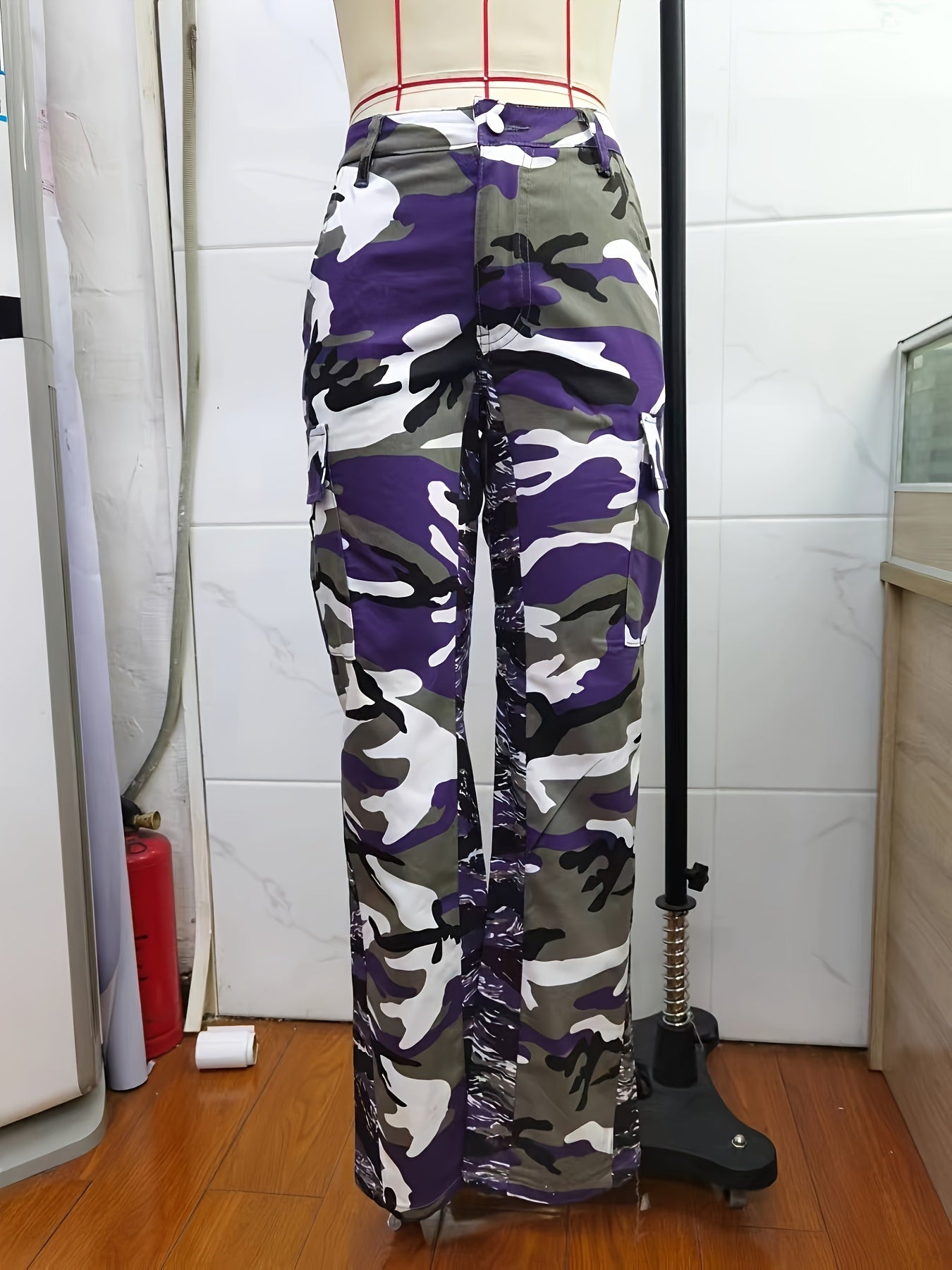 High Waist Straight Camouflage Cargo Jeans, Camo Print Medium Stretch Side Flap Pocket High Rise Denim Pants, Women's Denim Jeans & Clothing