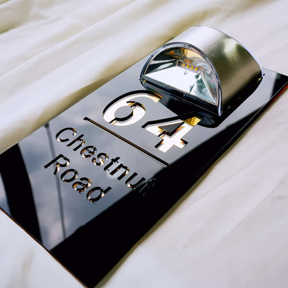 Customizable Text Solar-Powered Double-Layer Acrylic Door Sign - Golden and Silvery Dual-Layer Acrylic Design - Suitable for Companies, Homes, Apartments, Bars, etc. as Outdoor Entrance Street Address Wall Decor