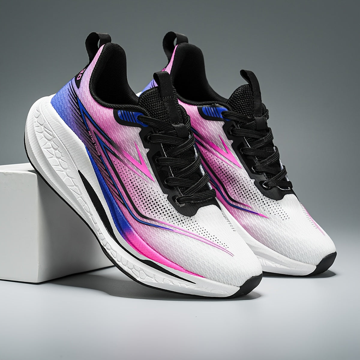 Unisex Classic Low-Top Sneakers - Breathable Fabric & EVA Cushioned Sole, Geometric Letter Print Design for Hiking, Running, Casual Streetwear - All-Season Comfort, Hiking Shoes, Outdoor Sports Footwear, Modern Sneakers, Dura