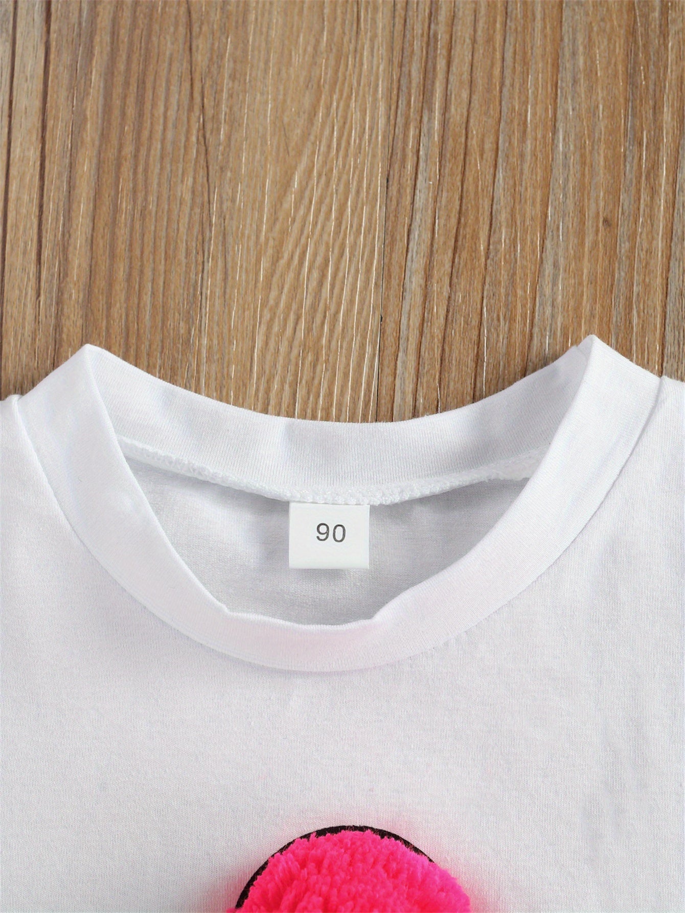 Adorable Girls' Ice Cream Print Short Sleeve Tee & Ripped Denim Shorts Set with Pink Bow Accent - Stretchy, Breathable Summer Outfit for Casual Wear, Perfect for Outdoor