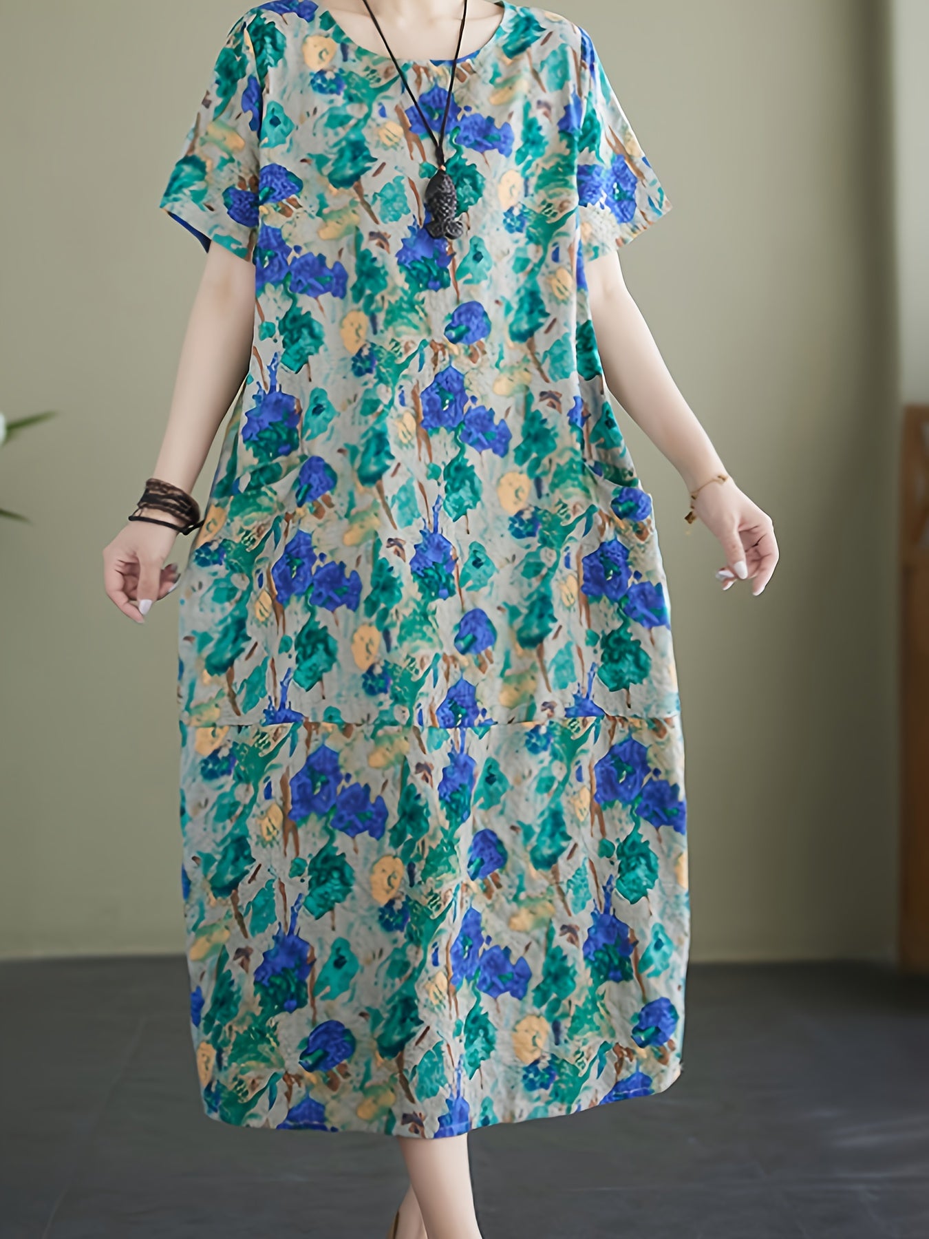 Allover Print With Pocket Loose Dress, Casual Short Sleeve Crew Neck Dress, Women's Clothing