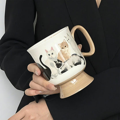 Visually Appealing Cat Ceramic Mug - Insulated, Reusable Coffee & Tea Cup for Couples, Perfect for Breakfast & Home Use
