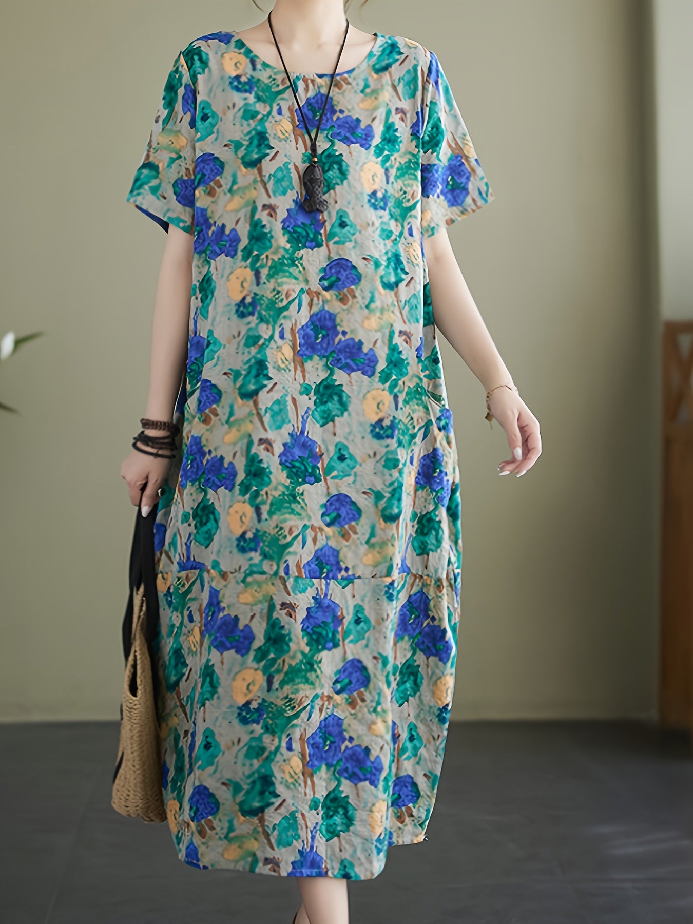 Allover Print With Pocket Loose Dress, Casual Short Sleeve Crew Neck Dress, Women's Clothing