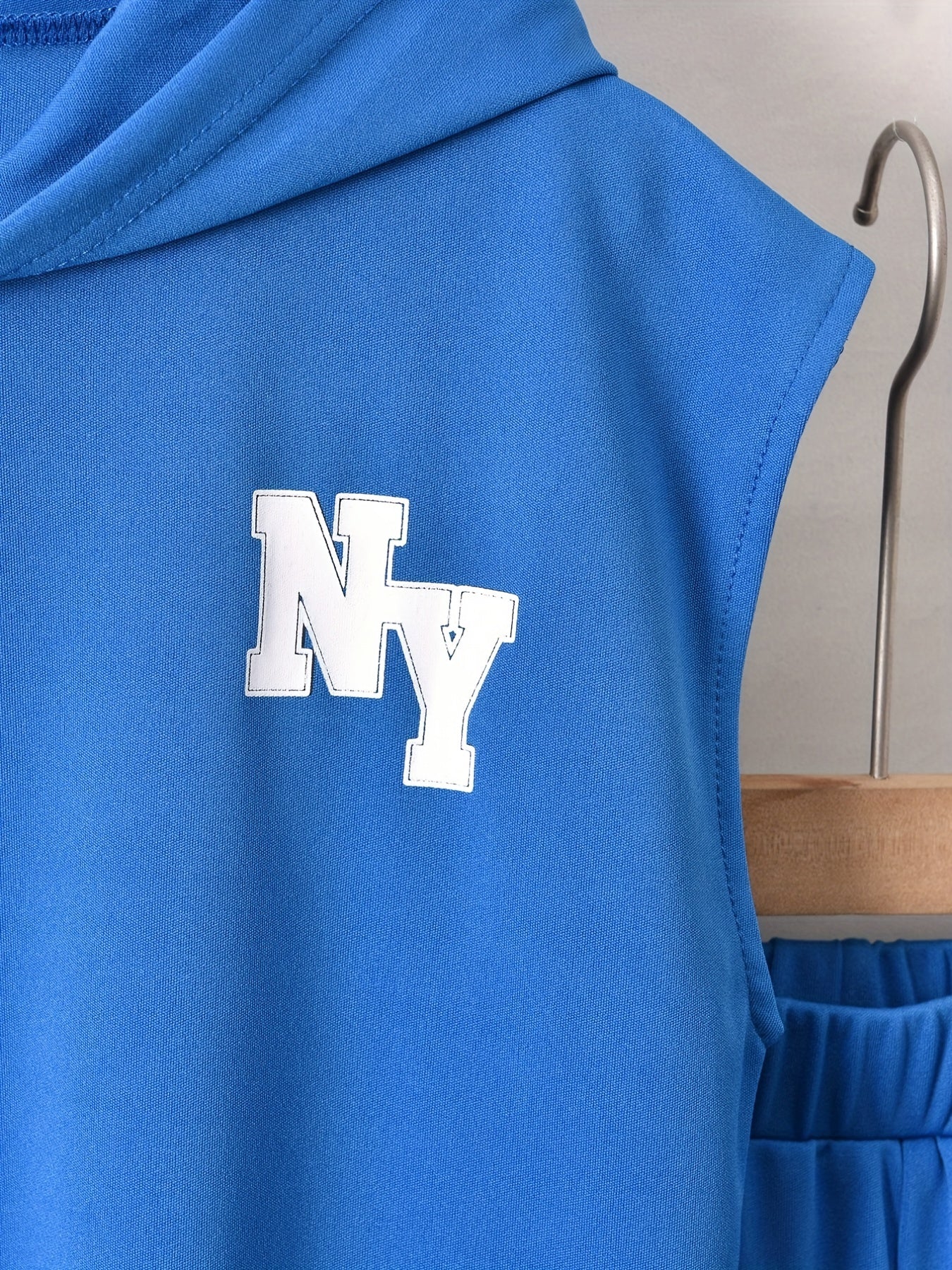 Cool Short-Sleeve T-Shirt with Letter Print And Shorts Set for Boys, for Outdoor