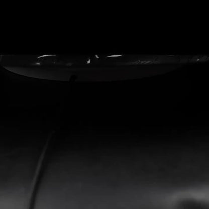 Botas de trabalho para homem com biqueira de aço e proteção contra perfurações - Respiráveis, antiderrapantes, com atacadores e fivela giratória, resistentes para atividades ao ar livre, topo em malha preta e cinzenta.