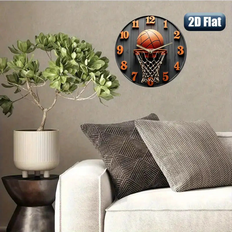 Relógio de parede com tema de basquetebol, com um desenho de rede, fundo preto e números laranja. Mede 24,89 cm e funciona com pilhas AA (não incluídas), sendo uma ótima peça decorativa para casa, escritório ou ginásio.
