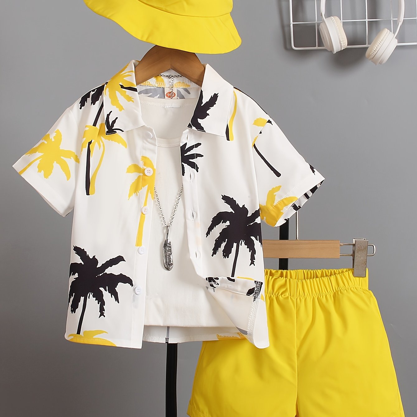 Boys' Summer Fashion Street Shirt Three-piece Set Only Selling Hats, Shirts and Shorts, Perfect for Outdoor