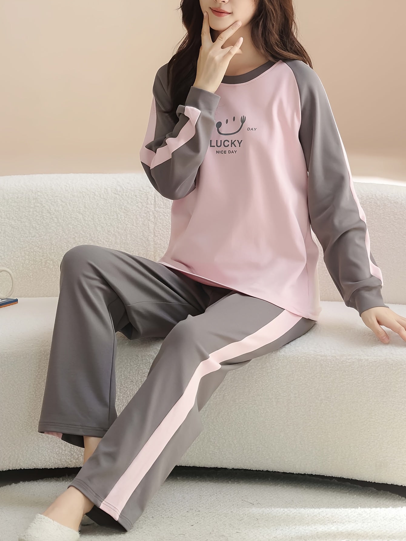 Women'S Cozy Long Sleeve Pajama Set - Soft Pink & Gray, "Lucky Day" Design, Casual Crew Neck, Long Length, Perfect for Fall/Winter, Comfortable Home Wear, Cozy Clothing | Playful Design | Soft Fabric, Ladie Long Sleeve Nightd