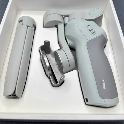DJI Osmo Mobile SE OM Estabilizador de Gimbal Portátil, dobrável e inteligente para selfies com telemóvel, com função de seguimento de câmara e estabilização de imagem, compatível com vários dispositivos.