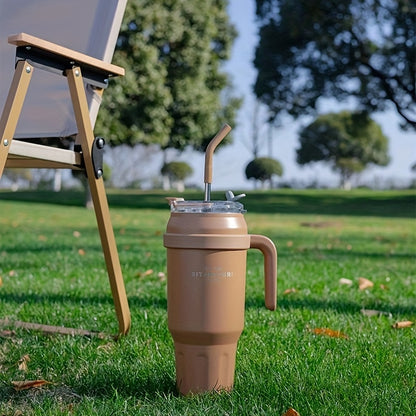 Copo térmico portátil de 1,4 litros (47,3 oz) com pega e tampa com palhinha, garrafa de água portátil de grande capacidade, copo de aço inoxidável para automóvel, ideal para desportos ao ar livre, viagens e campismo. Presente de Natal.