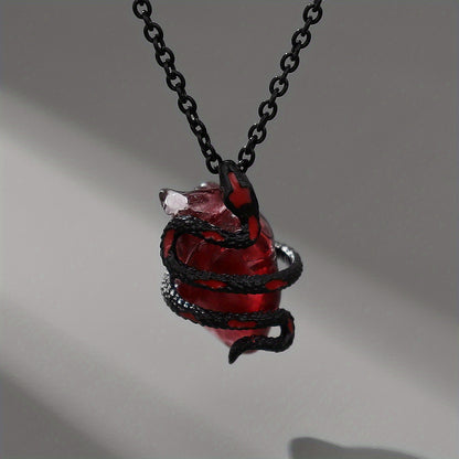 Gothic Snake Wrapped Resin Heart Decor Clavicle Chain Dark Style Pendant Necklace Y2K Necklace Jewelry For Women