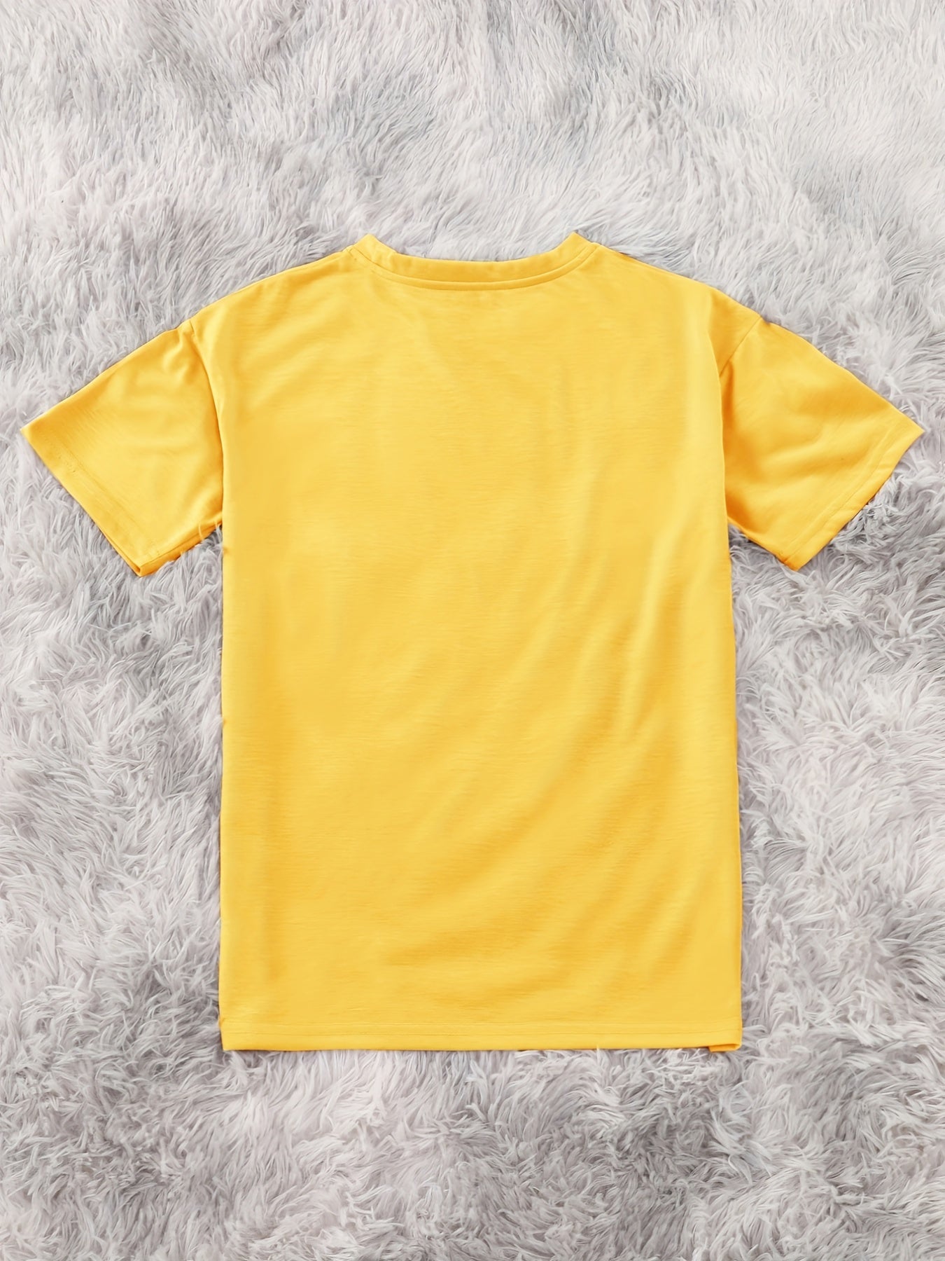 T-shirt casual para mulher com estampado floral de borboletas e margaridas, gola redonda - Verde azeitona, Lavável à máquina, Modelagem regular para looks casuais, Moda para todas as estações, Estilo descontraído, Tecido não transparente