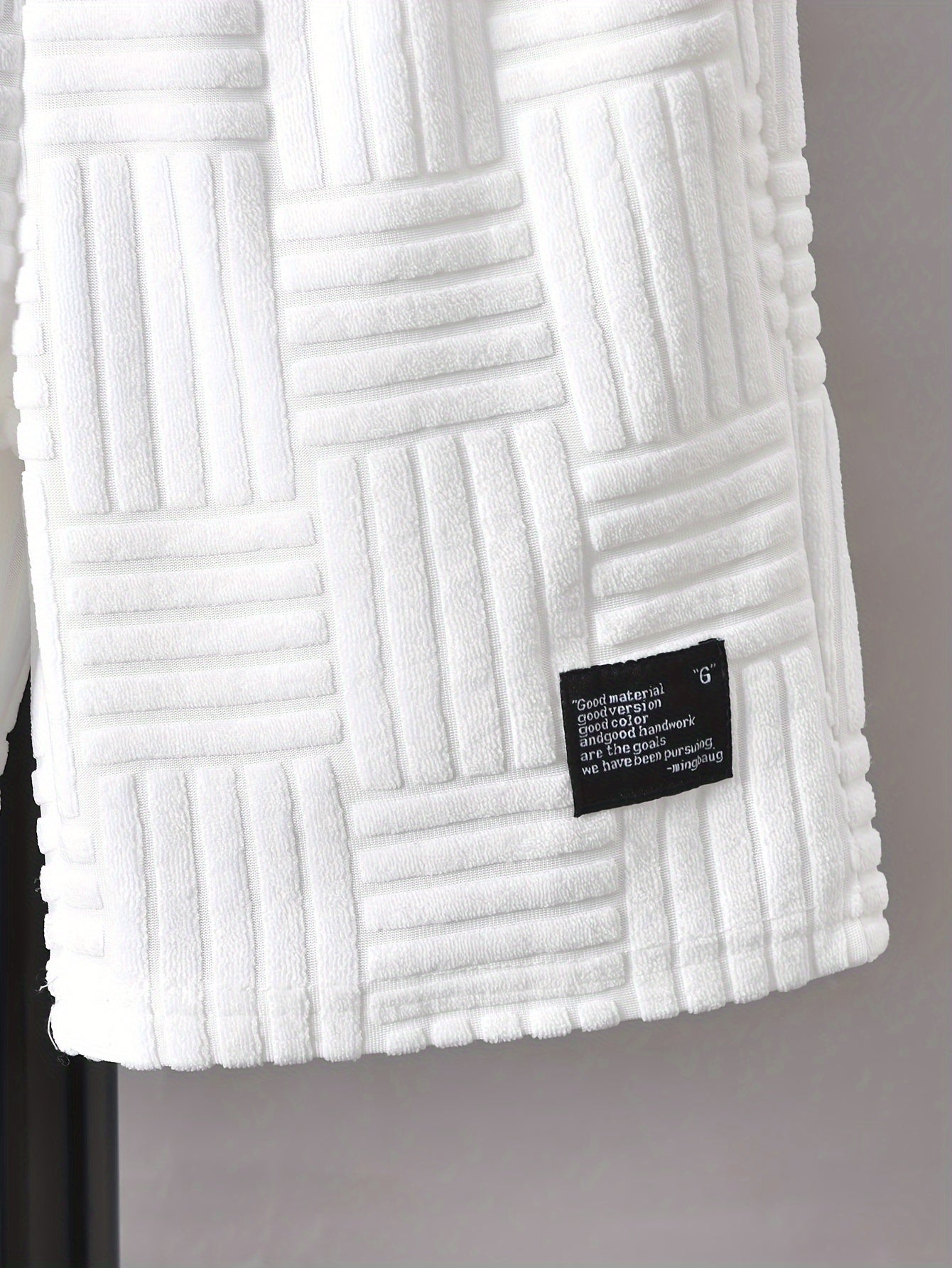 Boys' Fashion Casual Round Neck Short Sleeve T-Shirt + Casual Shorts Two-Piece Set, Perfect for Outdoor