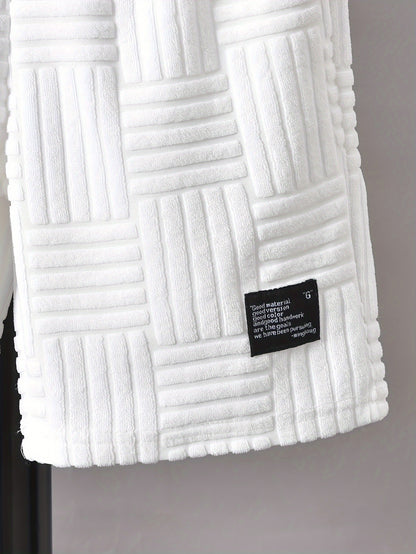 Boys' Fashion Casual Round Neck Short Sleeve T-Shirt + Casual Shorts Two-Piece Set, Perfect for Outdoor