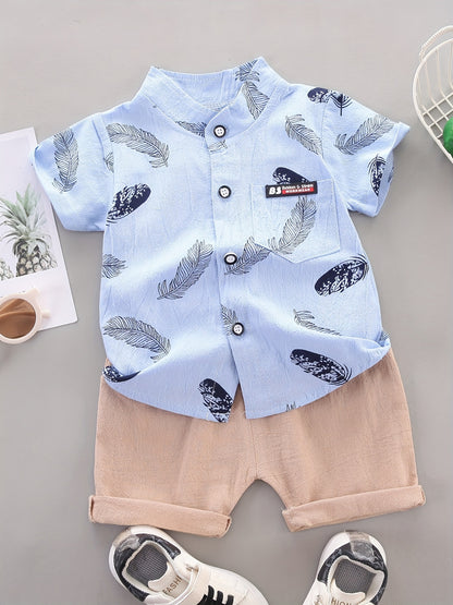 Conjunto casual para bebé menino - Camisola de manga curta e calções com estampado de penas - Conjunto infantil de 2 peças para atividades ao ar livre