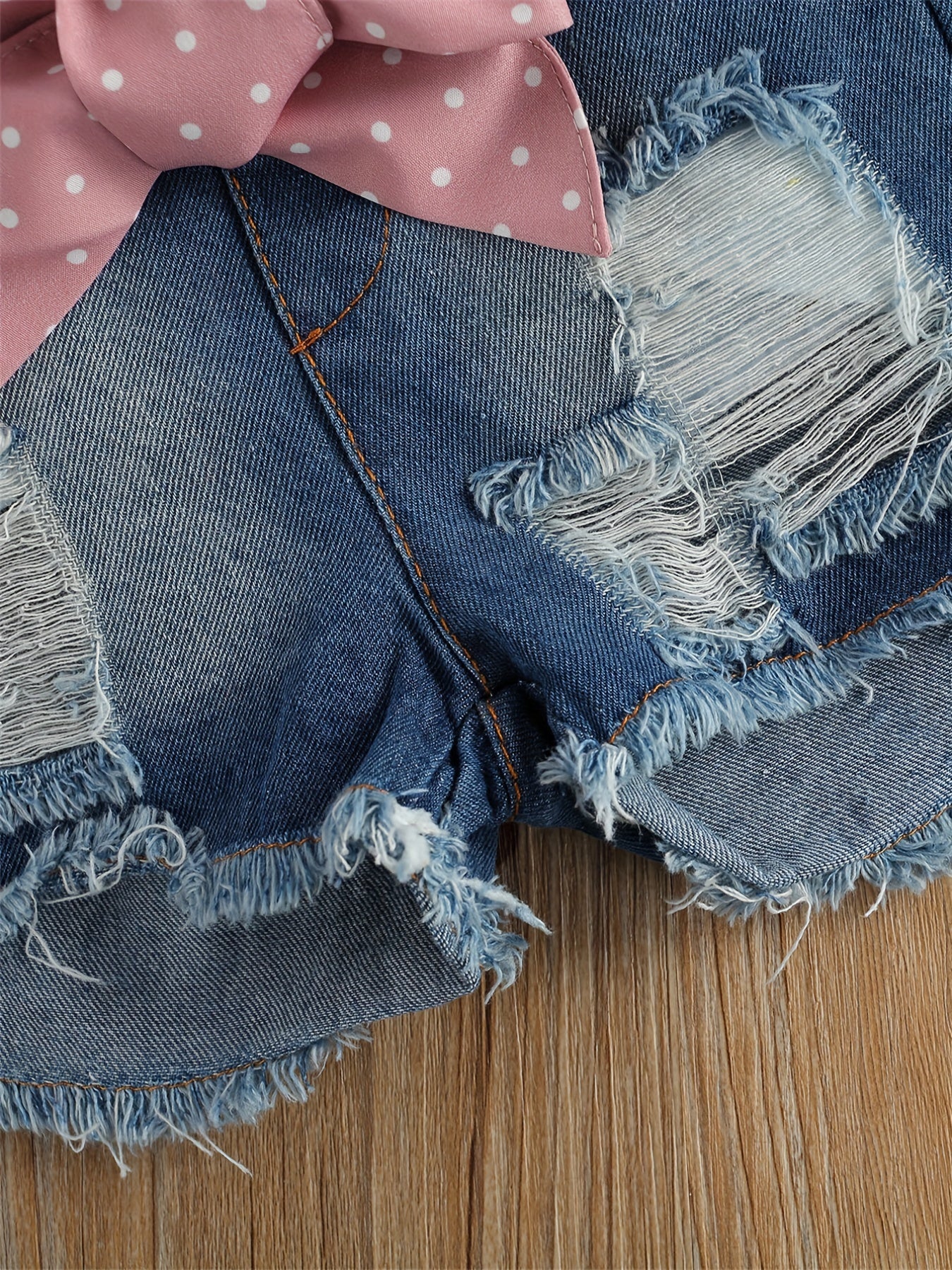 Adorable Girls' Ice Cream Print Short Sleeve Tee & Ripped Denim Shorts Set with Pink Bow Accent - Stretchy, Breathable Summer Outfit for Casual Wear, Perfect for Outdoor