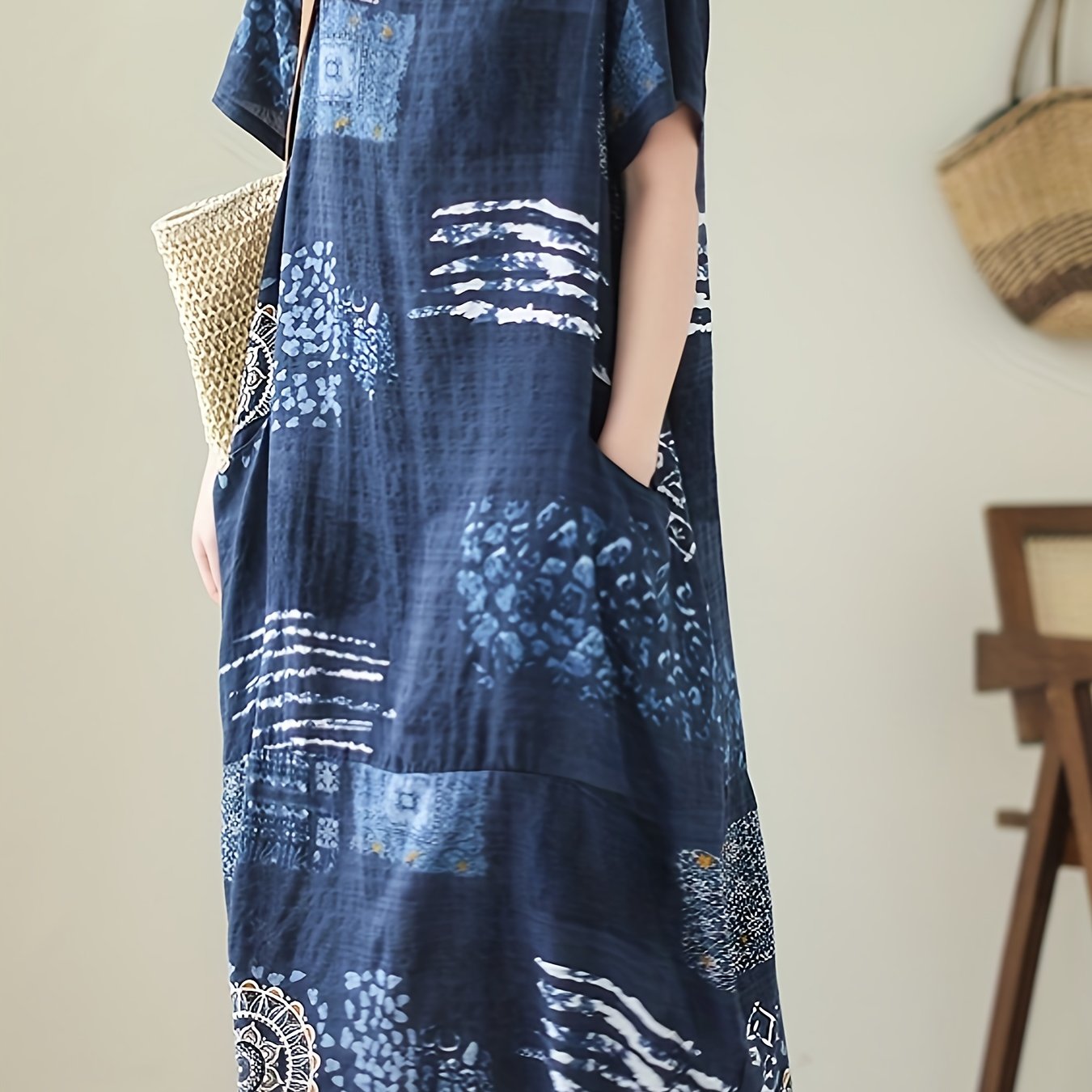 Allover Print With Pocket Loose Dress, Casual Short Sleeve Crew Neck Dress, Women's Clothing