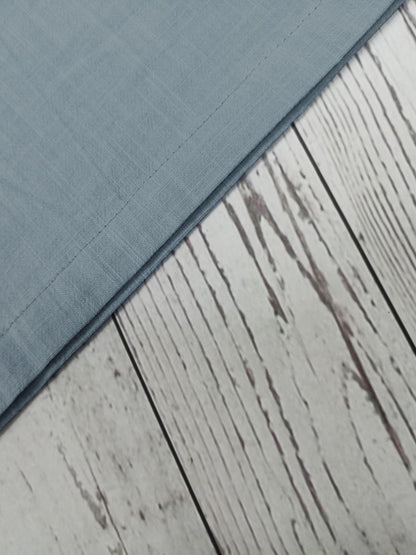 Camisa de homem, gola padre, manga curta, estilo Henley, ideal para o verão, uso casual, negócios e ocasiões formais.