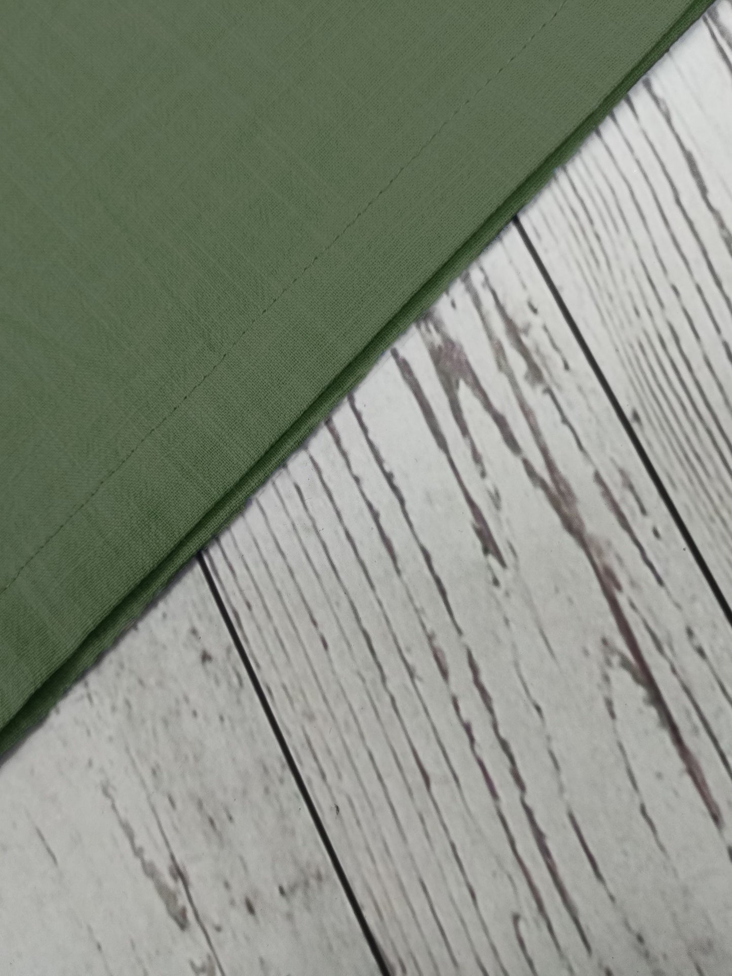 Camisa de homem, gola padre, manga curta, estilo Henley, ideal para o verão, uso casual, negócios e ocasiões formais.