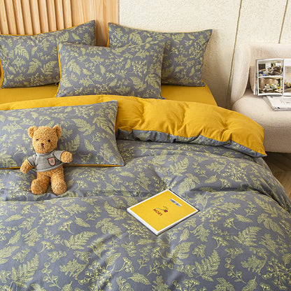 Dark Vine Pattern 4-Piece Vintage Small Floral Bedding Set. Includes 1 flat sheet, 1 duvet cover, and 2 pillowcases. Machine washable polyester. Breathable and easy to clean. Does not contain down duvet or pillowcases.