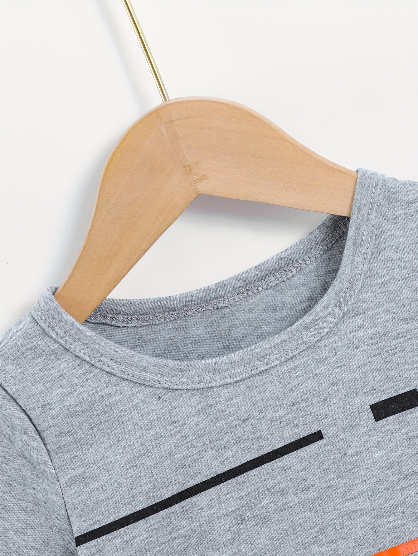 2pcs Set of Boys' Summer Striped Print Round Neck Short Sleeve T-shirt and Casual Shorts