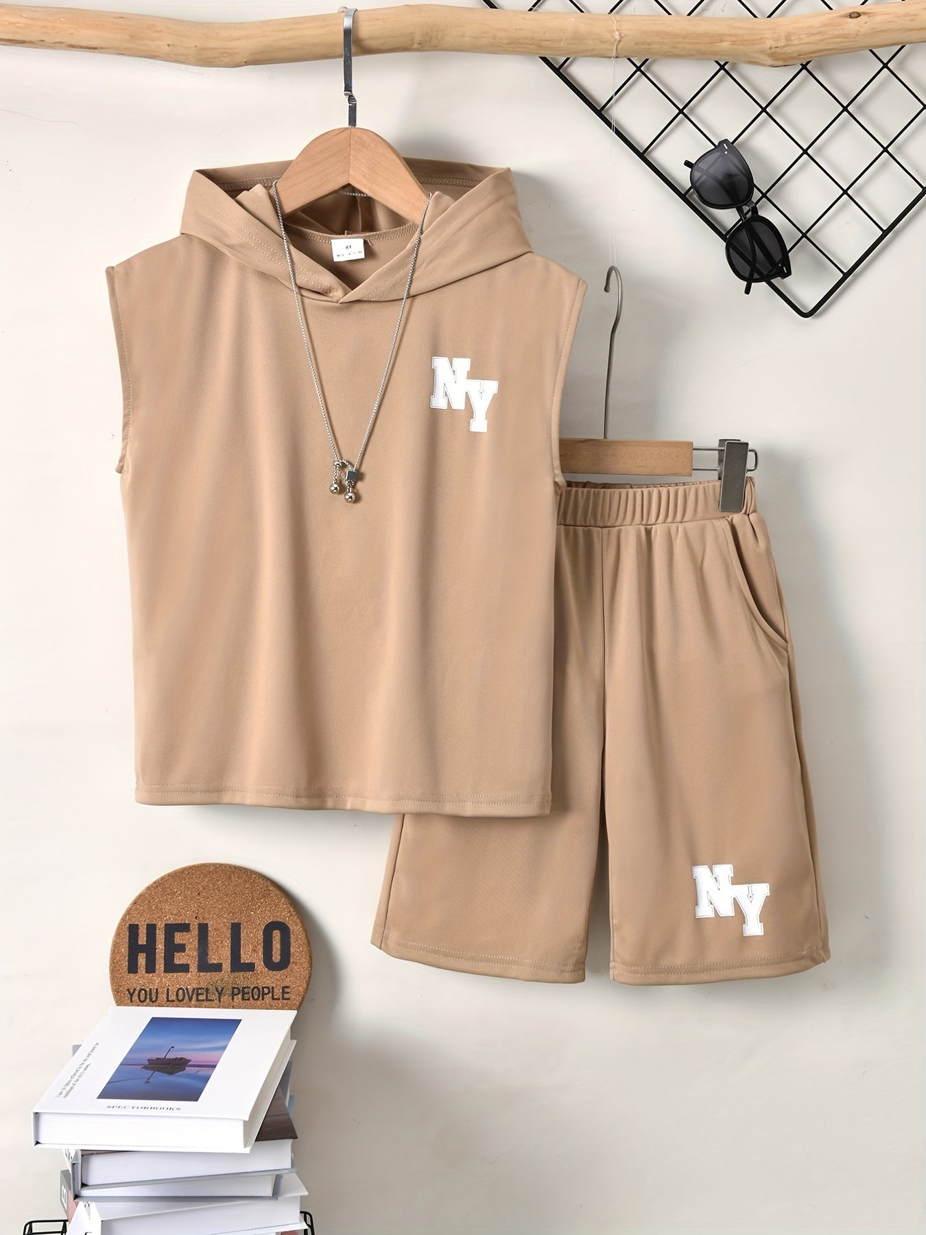 Cool Short-Sleeve T-Shirt with Letter Print And Shorts Set for Boys, for Outdoor