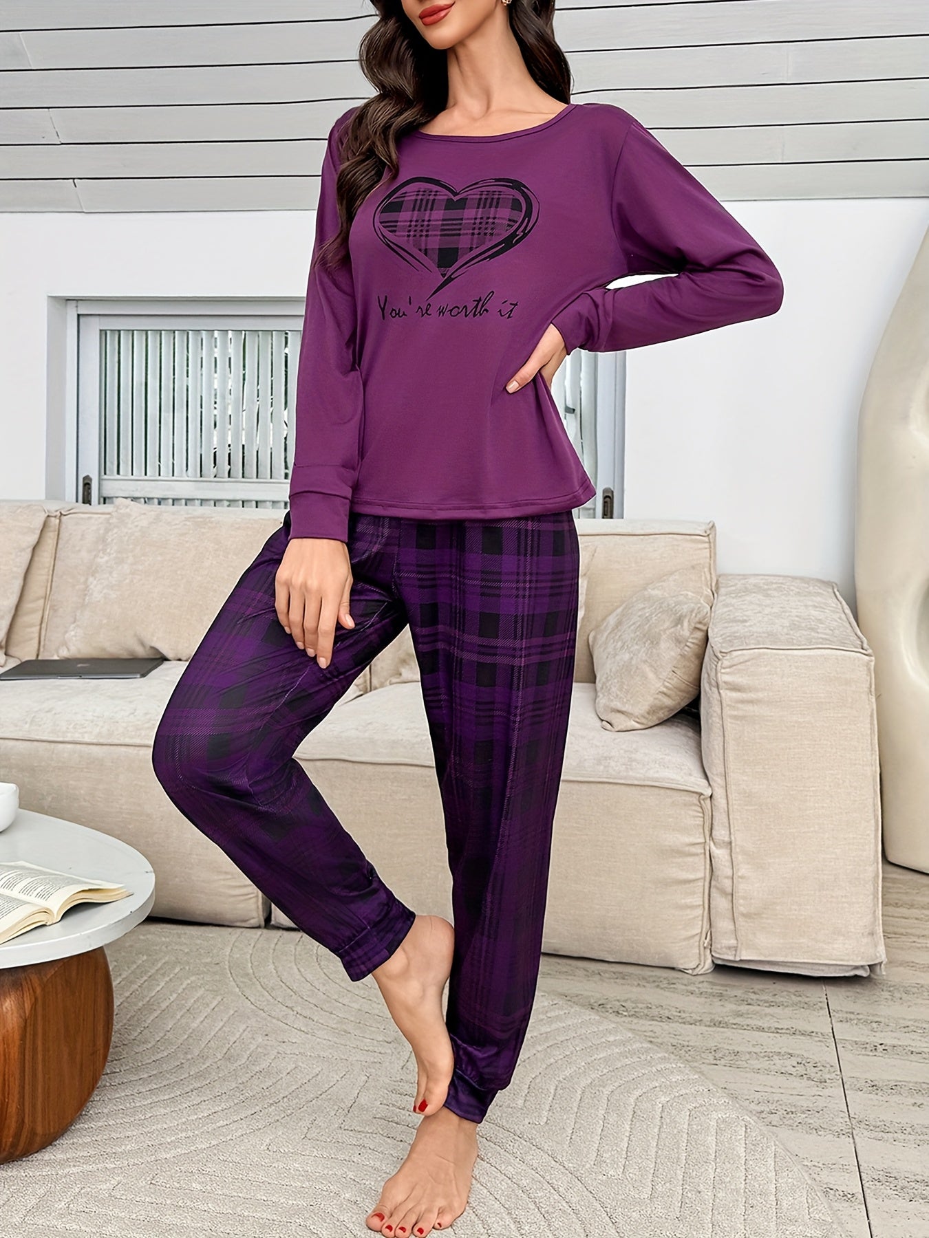Conjunto de pijama casual para menina com estampado de corações xadrez roxo, blusa de manga comprida e calças, ideal para todas as estações.