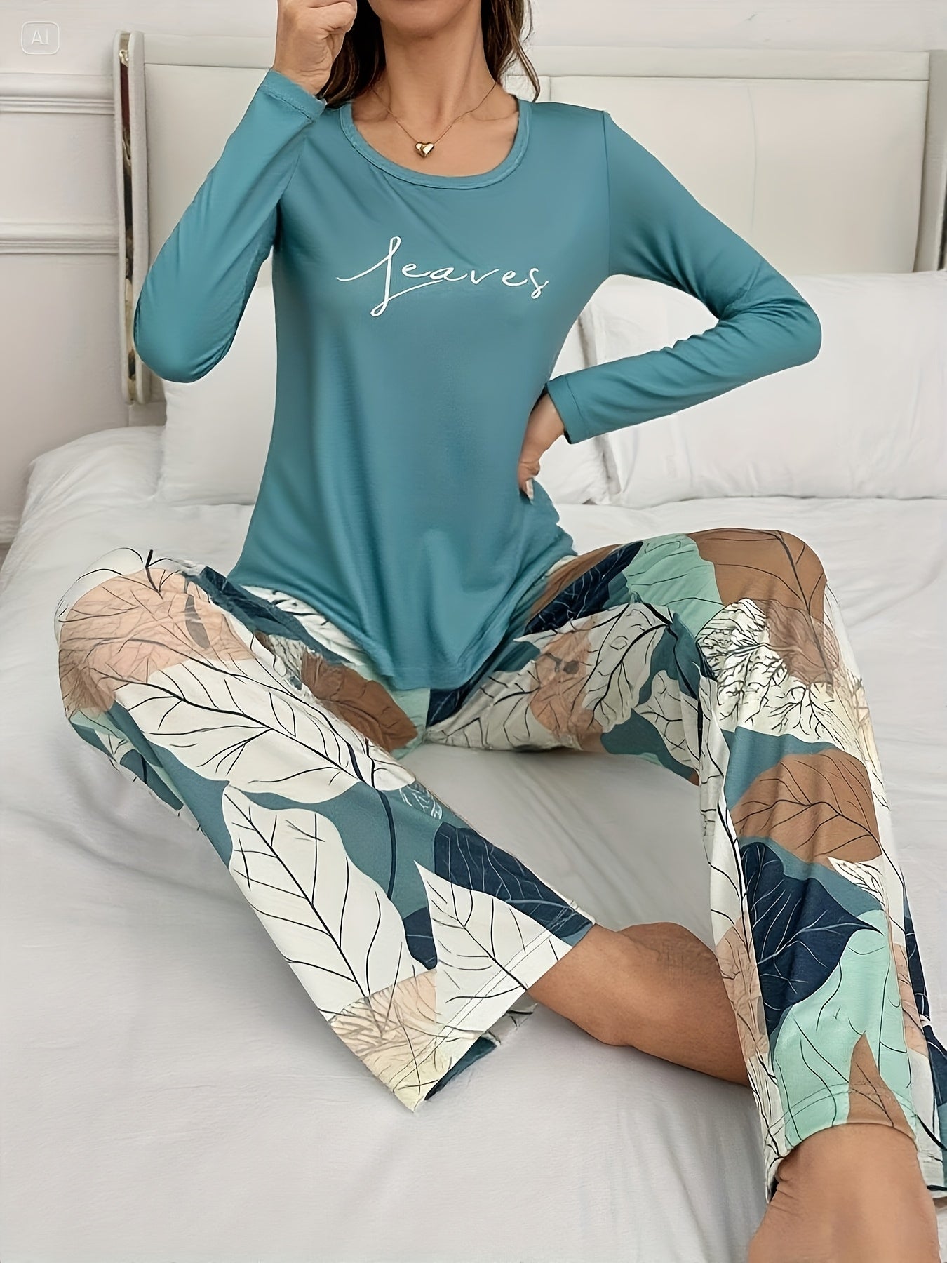 Autumn and Winter Women's Casual Versatile Elegant Letter Print Round Neck Long Sleeve Top and Pants Floral Printed Pajama Set
