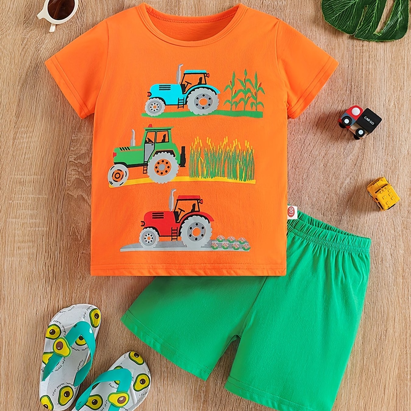 Boy's Tractors Print Casual Outfit Round Neck T-shirt & Shorts, Kids Summer Clothes Set For Daily And Outdoor Wear
