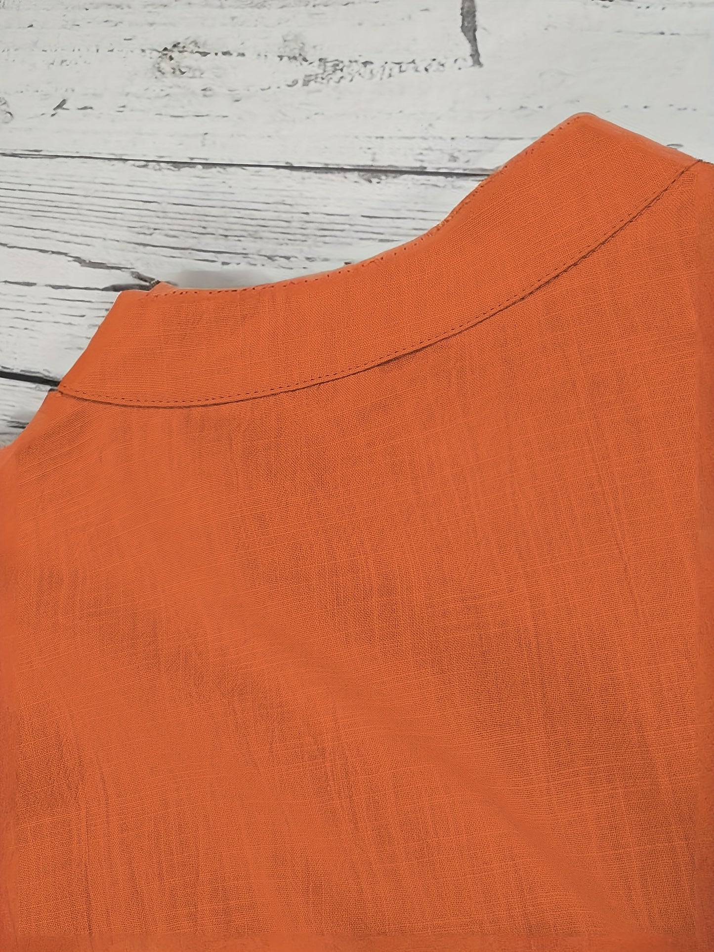 Camisa de homem, gola padre, manga curta, estilo Henley, ideal para o verão, uso casual, negócios e ocasiões formais.