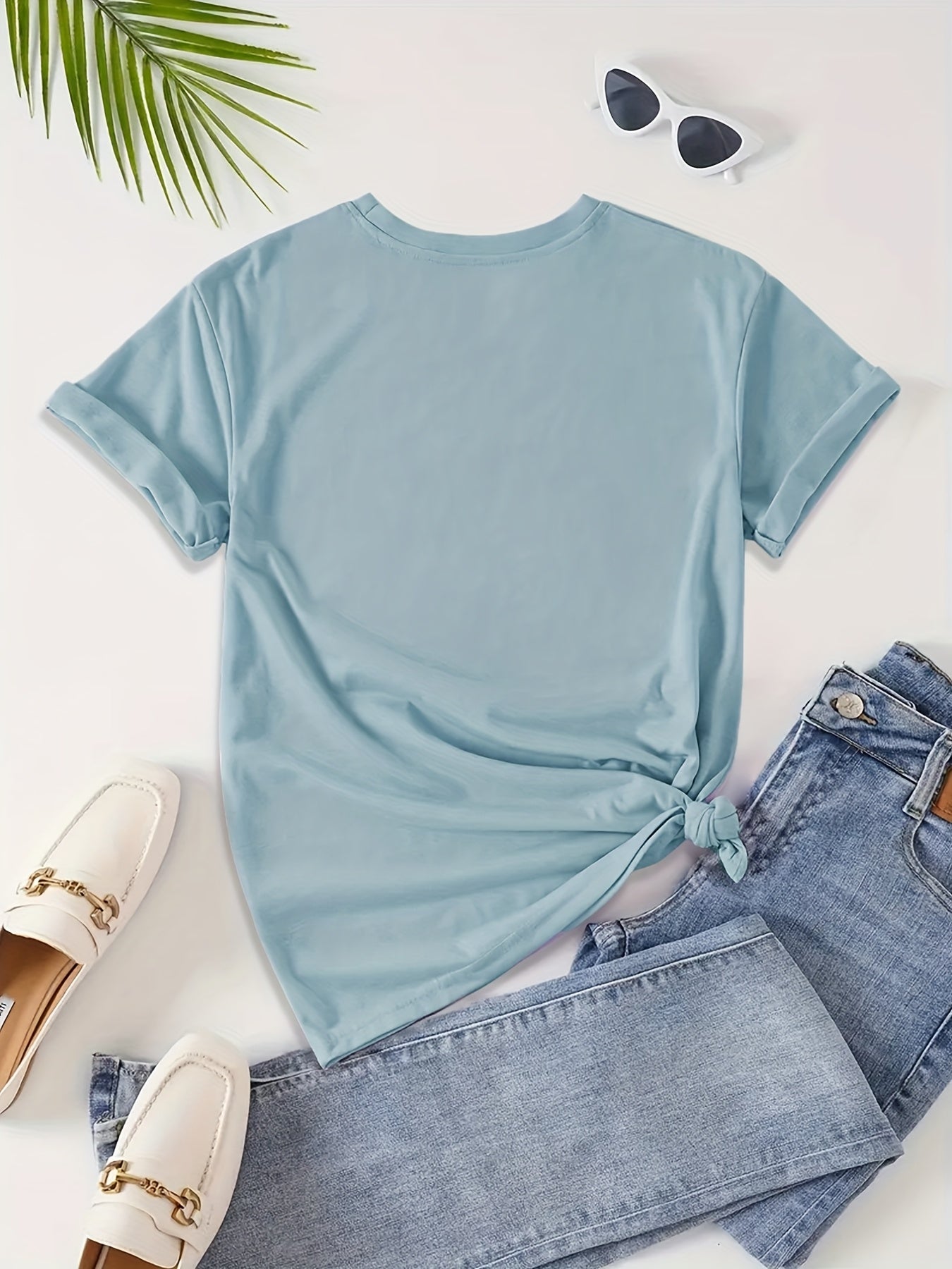 T-shirt casual para mulher com estampado floral de borboletas e margaridas, gola redonda - Verde azeitona, Lavável à máquina, Modelagem regular para looks casuais, Moda para todas as estações, Estilo descontraído, Tecido não transparente