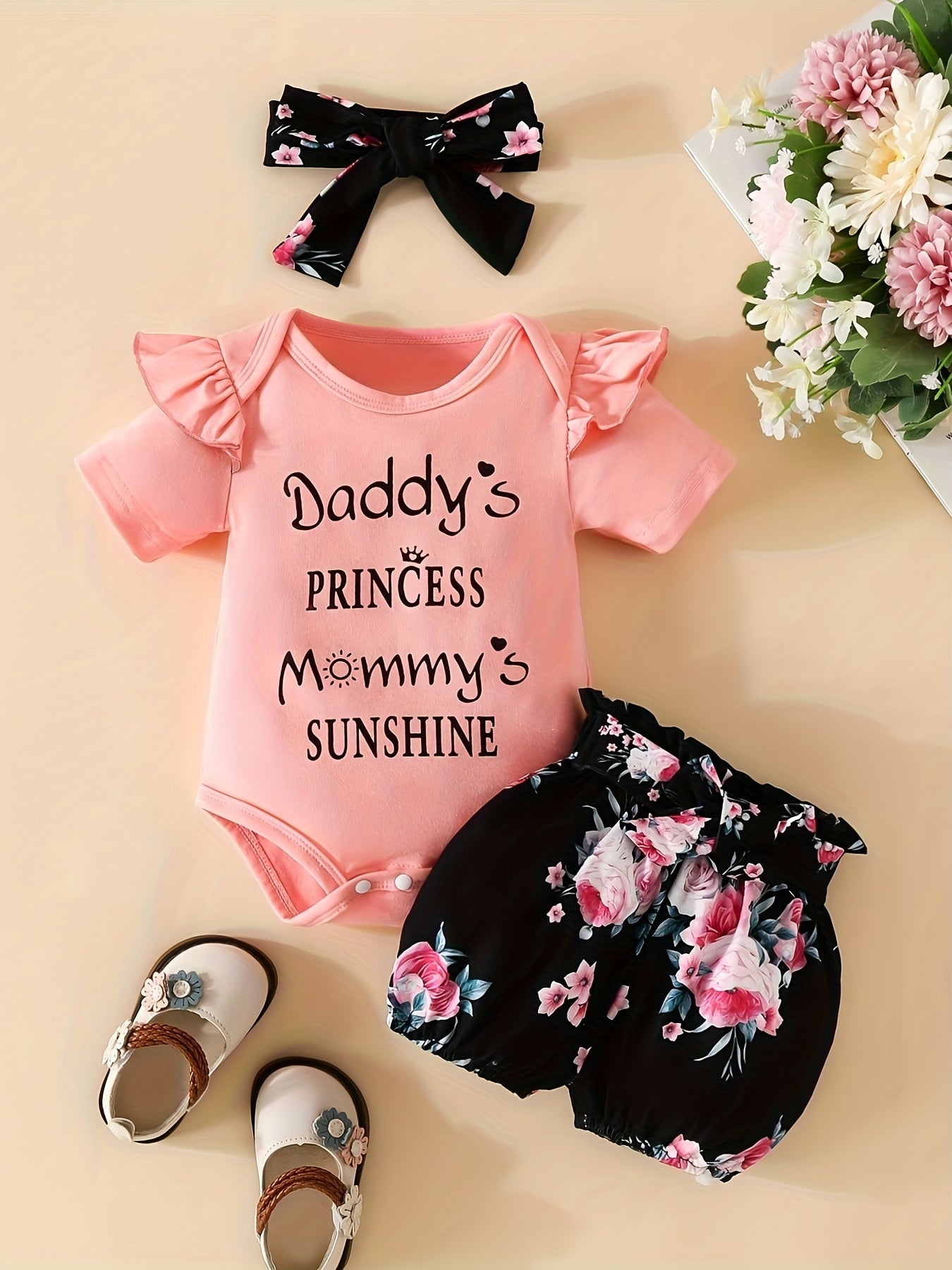 3pcs Short Sleeve &amp; Shorts Set for Newborns - "I'm Daddy's Girl" Letter Print Pants and Headband, Mommy's World Alphabet Kids' Outfit, Perfect for Outdoor