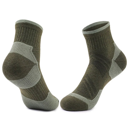 Wholesale Custom Factory  Color Merino Wool Winter Skiing Outdoor Running Waterproof Ski Socks for Men Women