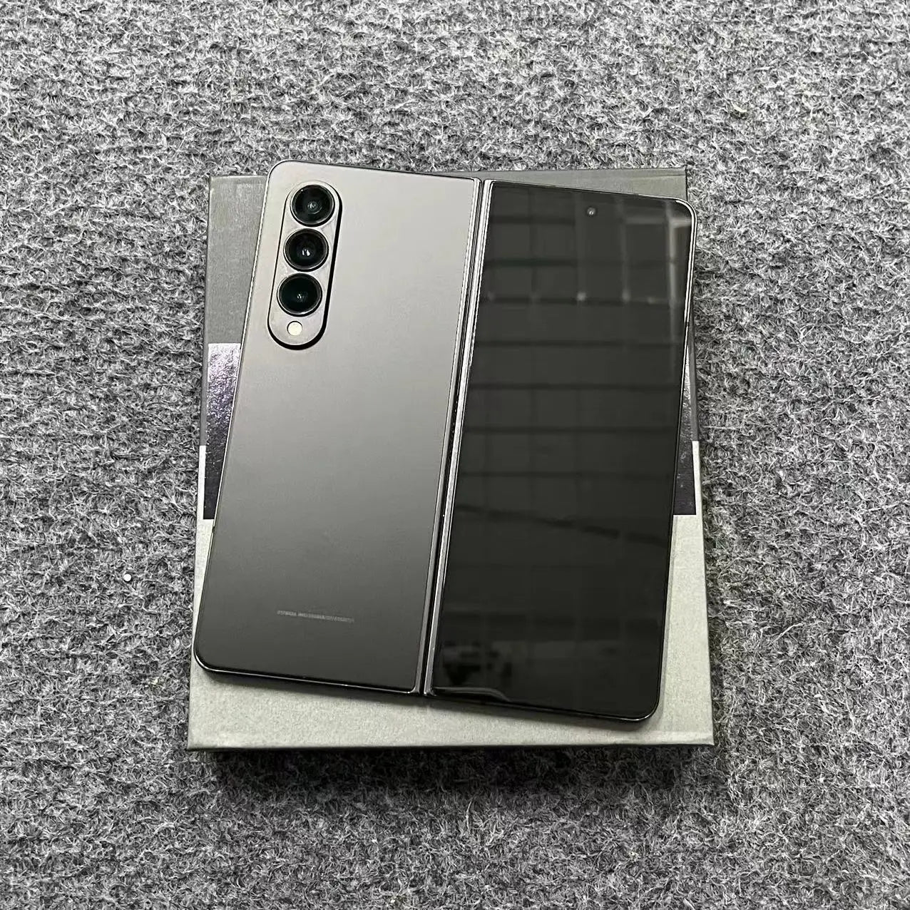 Wholesale Original Unlocked 256G Foldable for Galaxy ZFold4 5G Smartphone Used Cellular CDMA & LTE Mobile Phone