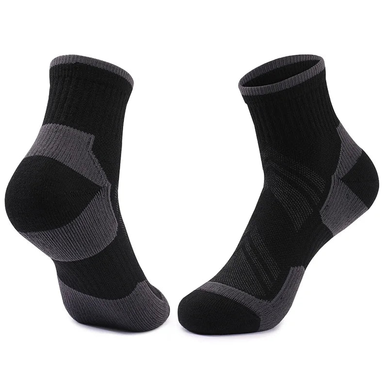 Wholesale Custom Factory  Color Merino Wool Winter Skiing Outdoor Running Waterproof Ski Socks for Men Women