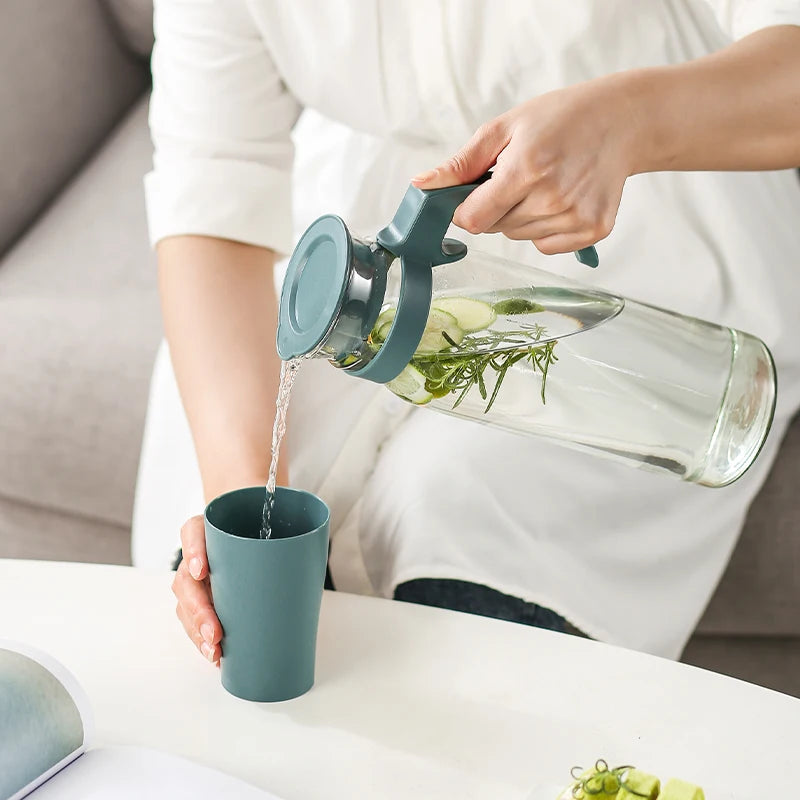 Jarro em vidro com filtro de gelo para sumos e água, 1400ml, com tampa em plástico, numa promoção imperdível!