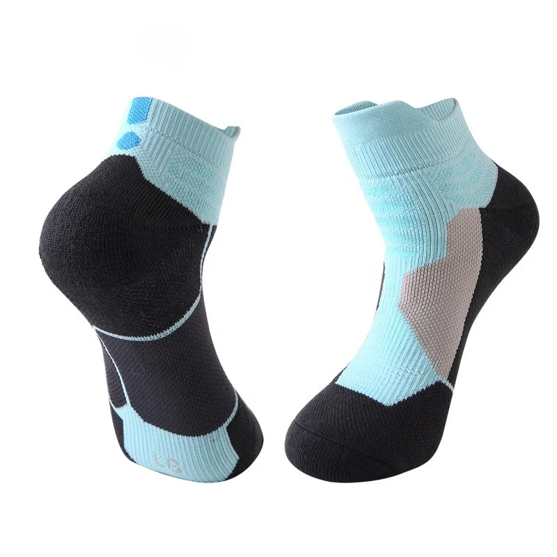 China Manufacture Cheap Fashion Polyester Sports Towel Bottom Thick Non-Slip Athletic Elite Socks Men's Basketball Socks