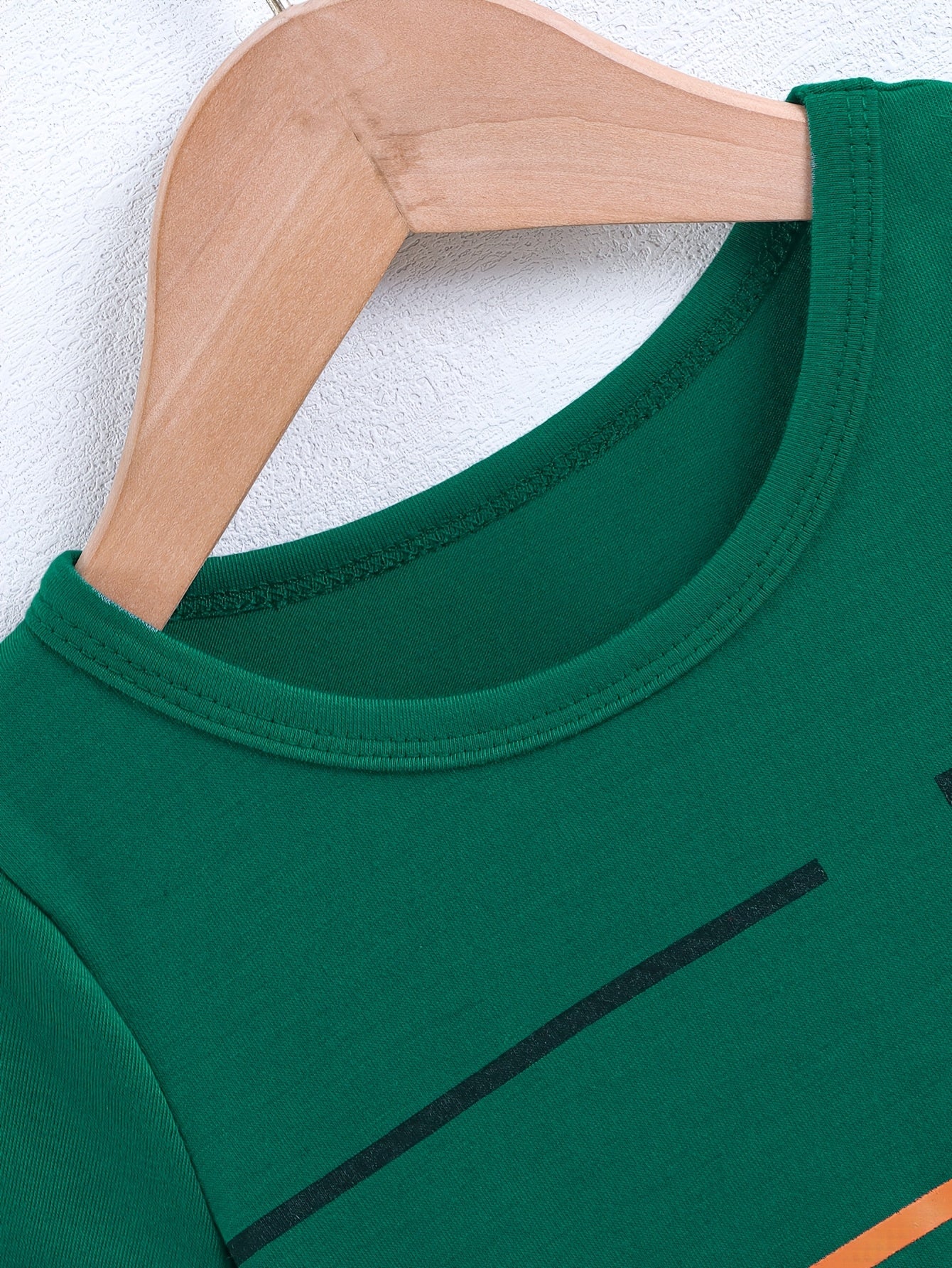 2pcs Set of Boys' Summer Striped Print Round Neck Short Sleeve T-shirt and Casual Shorts