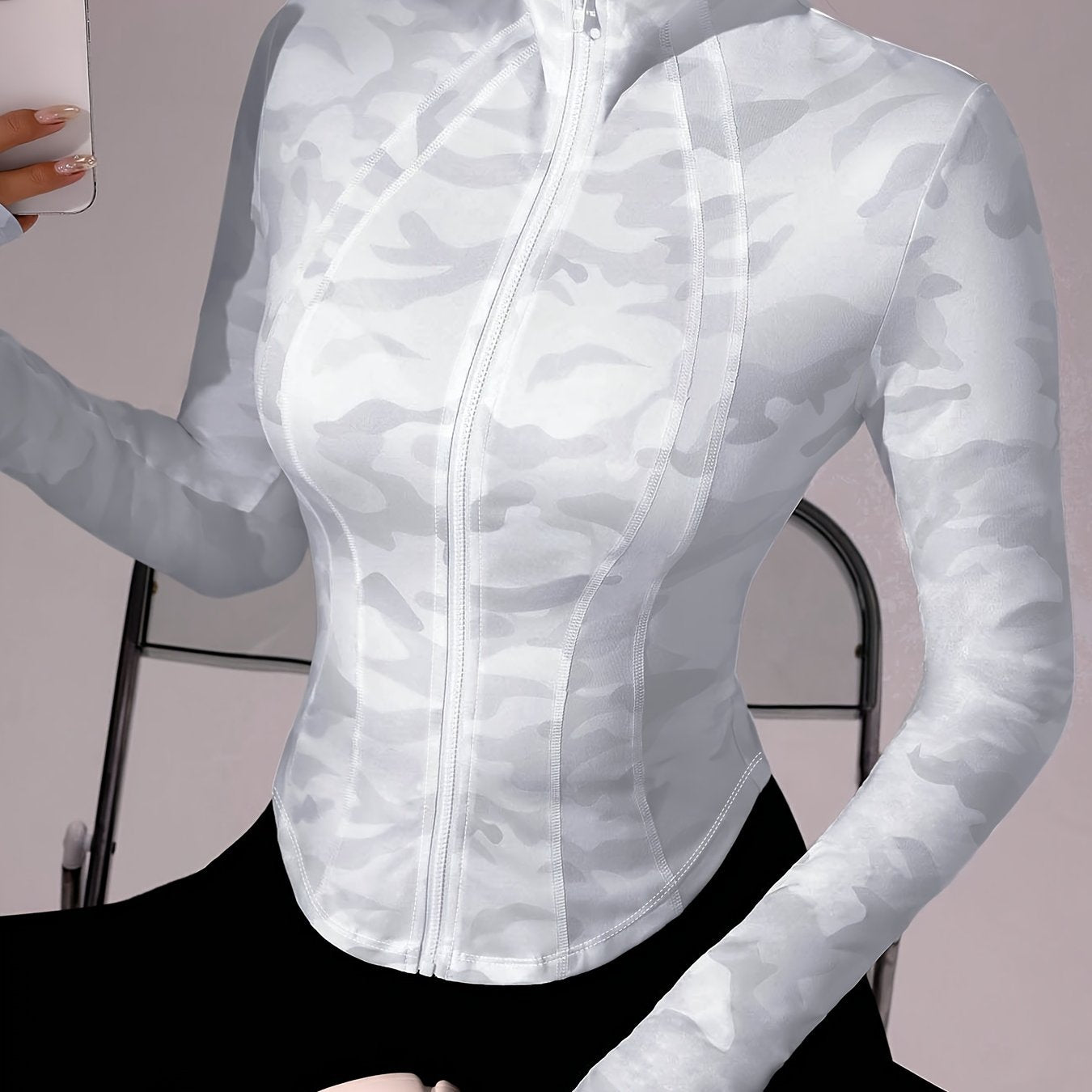 Zip-Up Stand Collar Sports Jacket, Half-Finger Long Sleeve Top with camouflage print, suitable for outdoor fitness, hiking, golf, tennis, badminton, bowling, daily walks and shopping, gym/home training, meditation, versatile.